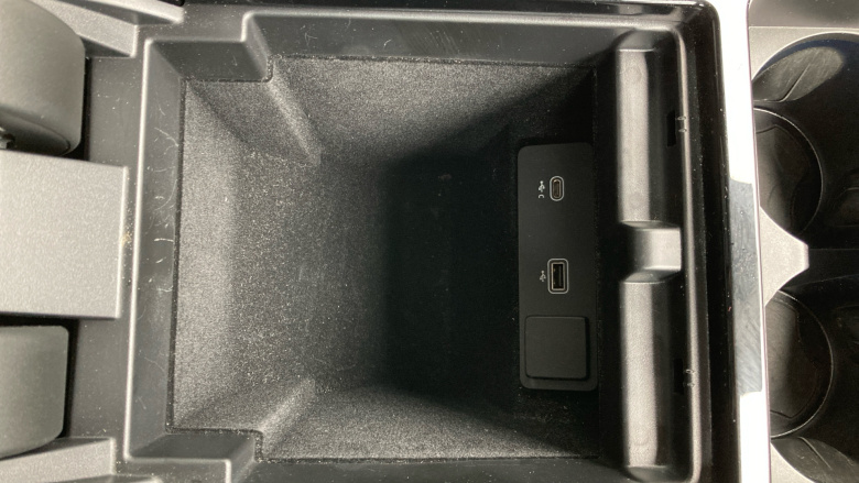 Land Rover Range Rover Evoque 1.5 P300e R-Dynamic SE 5dr Auto Hatchback